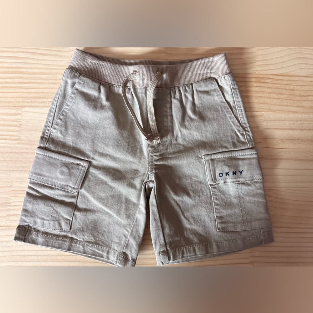 DKNY Tan Ribbed Waistband Cargo Shorts